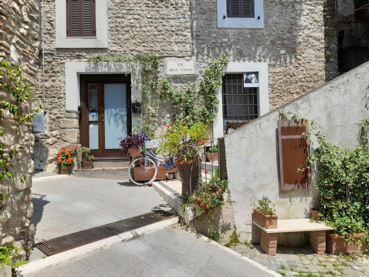 Casetta Nel Borgo Olevano Romano Exterior foto